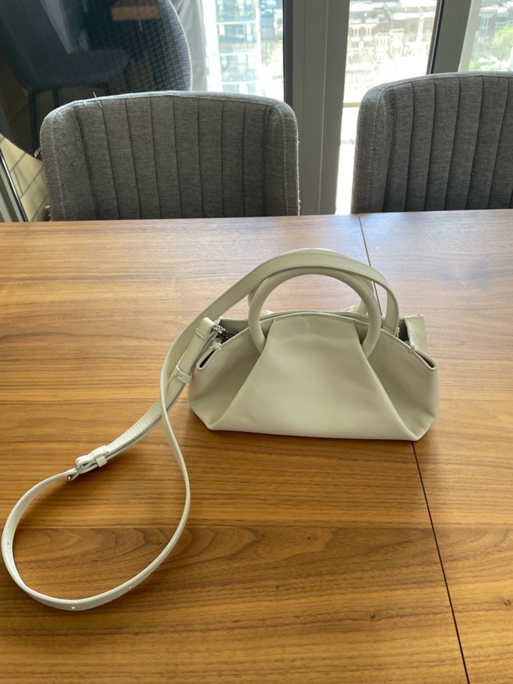 COS leather bag, cream color - Picture 2 of 4
